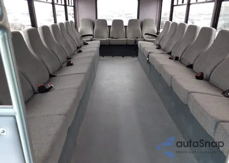 2017 Ford F550 z USA, uszkodzony, nr VIN 1FDAF5GT0HEE51147